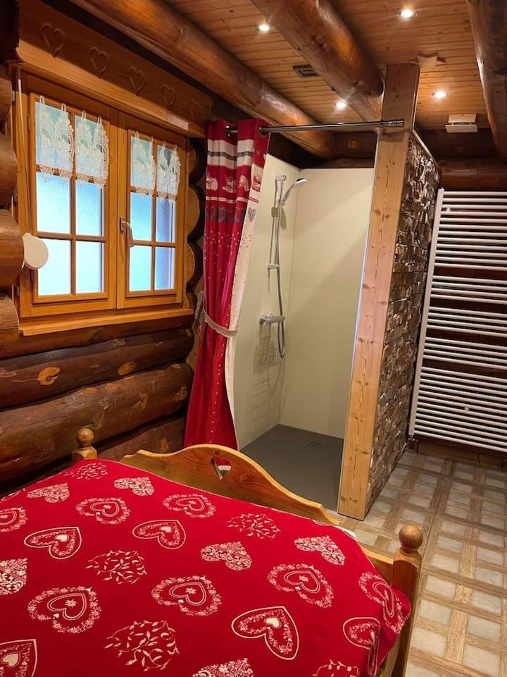 Chalet Spa Le Royal Nathalie Mn La Rouge La Bresse Exterior photo